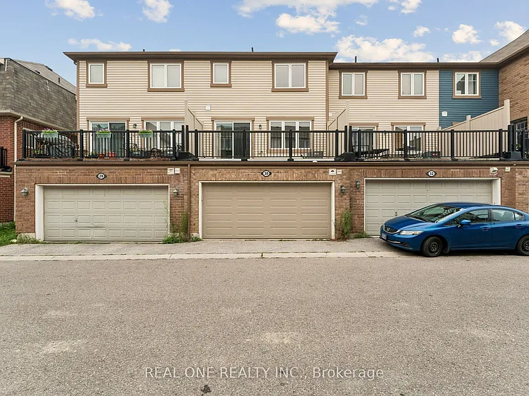 30 Henneberry Ln — Photo 37
