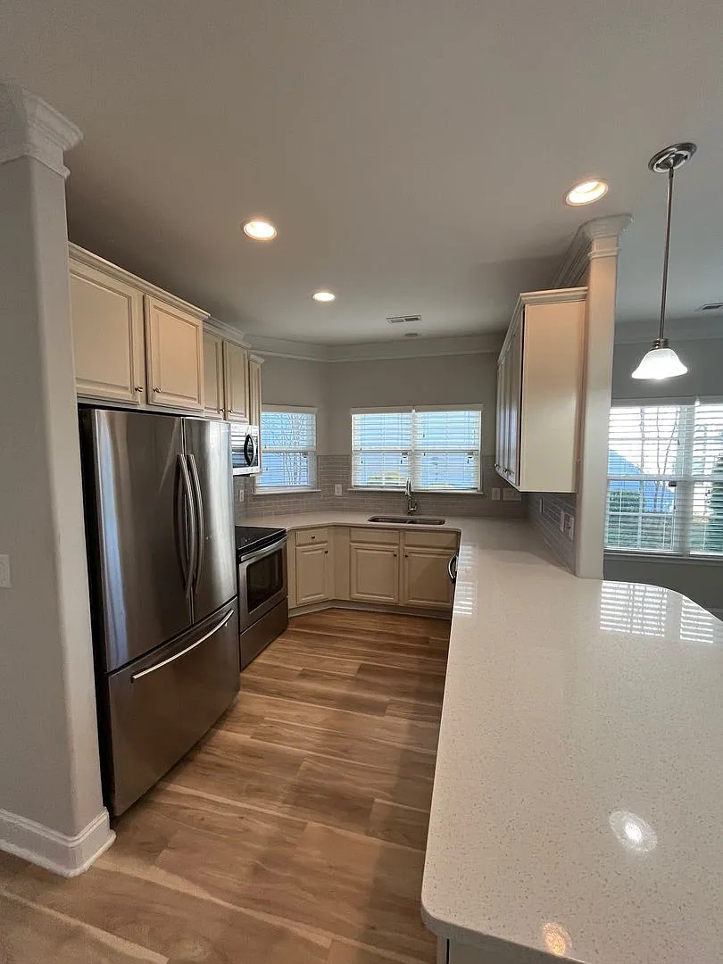 Beautiful townhome in High Point — Photo 4