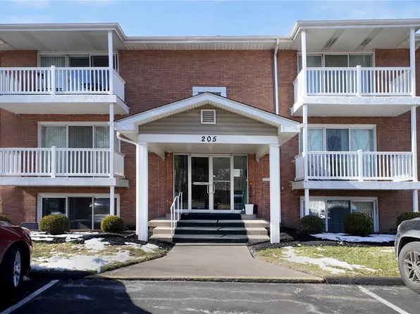 205 Coraopolis Rd #4C, Coraopolis, PA 15108