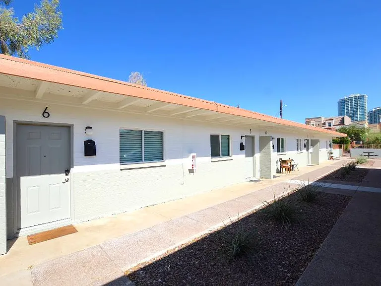604 S Roosevelt St #8 — Photo 18