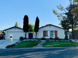 8136 Waikiki Dr, Fair Oaks, CA 95628