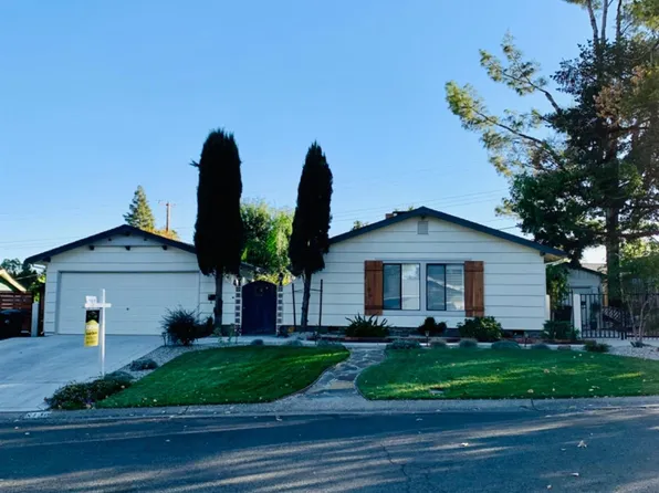 8136 Waikiki Dr, Fair Oaks, CA 95628