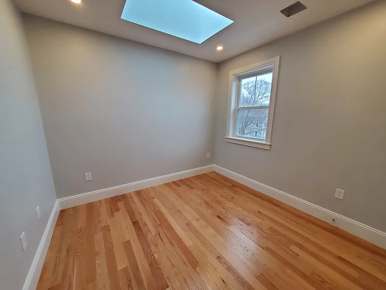 21 Shepard St — Photo 11