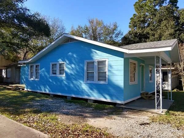 House from side
Parking for 3 cars