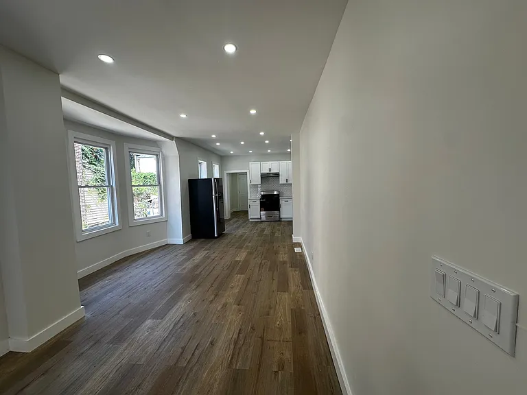 114 Hoffman Ave — Photo 4