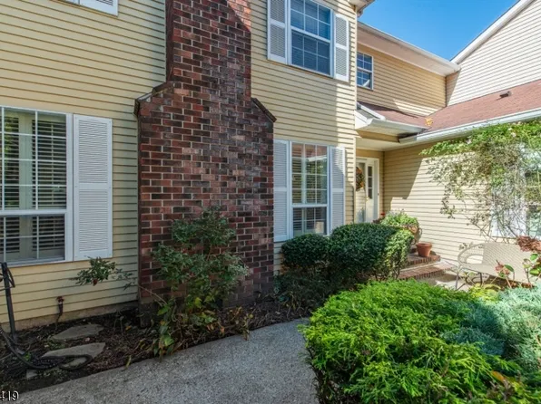 8 Birdseye Cir, Wayne Twp., NJ 07470