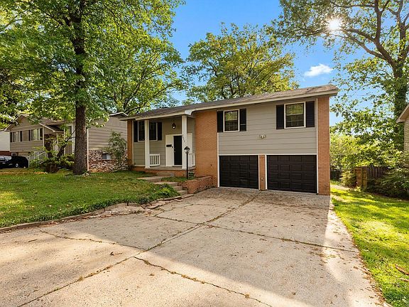 4th image of 2611 Elkhart Dr