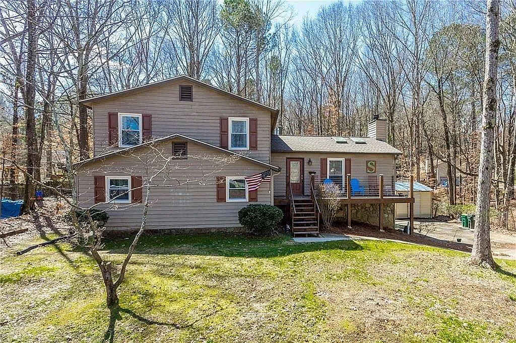 138 Farmington Dr photo 1