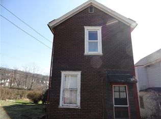 1009 Highland St, Braddock, PA 15104