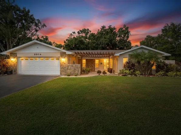 2804 Der Rd, Plant City, FL 33566