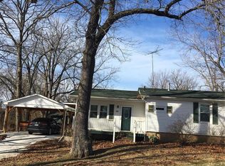 20 Pearl Dr, Hillsboro, MO 63050