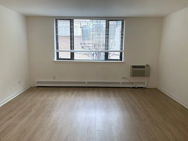 20 E. Scott Street — Photo 15