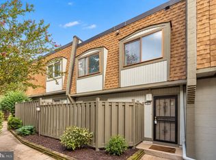 7907 Casa Grande Pl #121D, Alexandria, VA 22309