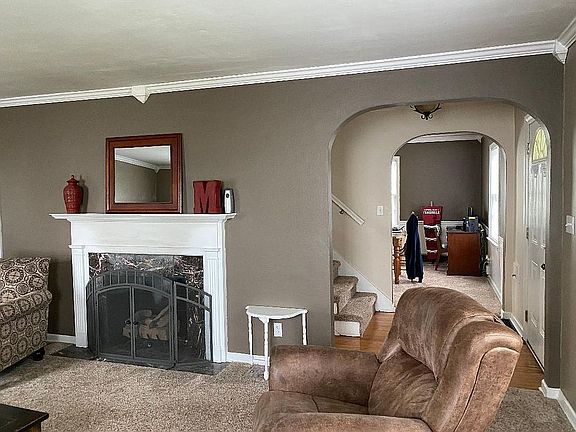 Living room with fireplace