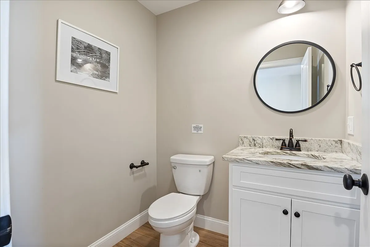 4 Woods Ln — Photo 4