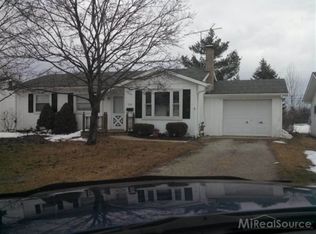 306 Lincoln St, Yale, MI