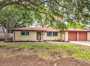 4625 Woodmont Dr, Haltom City, TX 76117