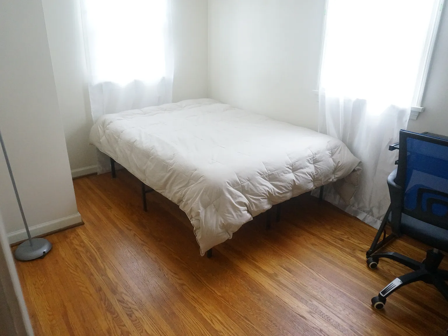 4 bed, 1300 sqft, $605 — Photo 2