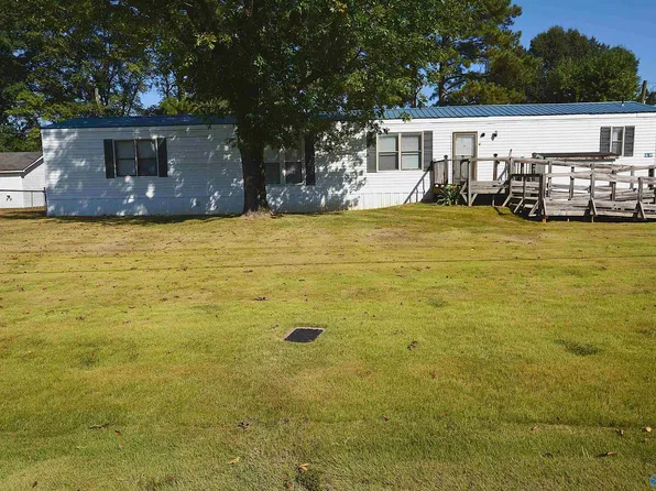 261 Ruth Cir, Huntsville, AL 35811