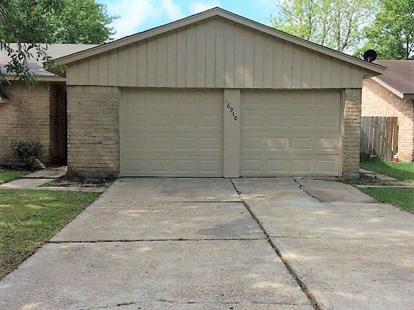 16910 Barcelona Dr