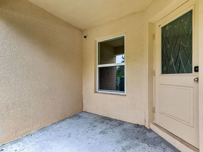 1564 Wynford Cir — Photo 27