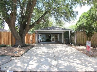 10818 Berry Tree Dr, Houston, TX 77064