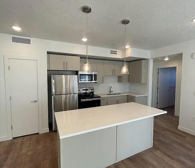 Skyline Peaks Apartments — Photo 22
