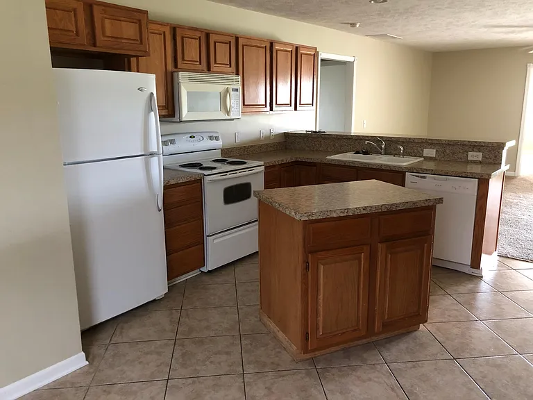 6525 Whitewater Ln — Photo 3