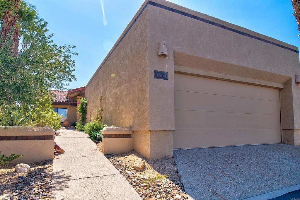 4664 Desert Vista Dr