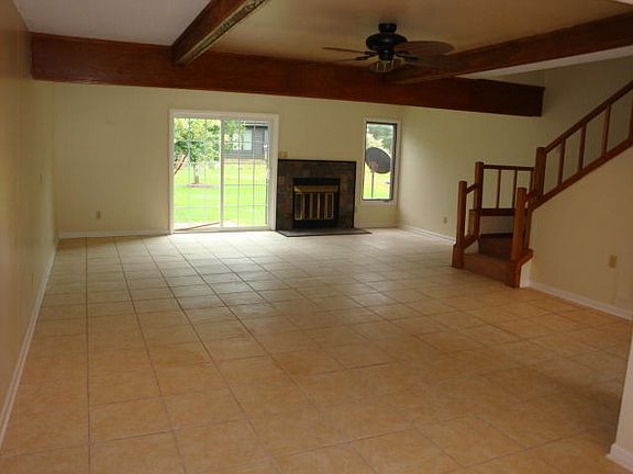 2nd image of 303 Crawford Creek Dr #303