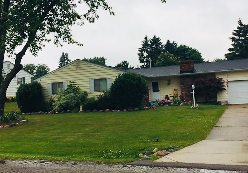 1st image of 70 Eastdale Dr