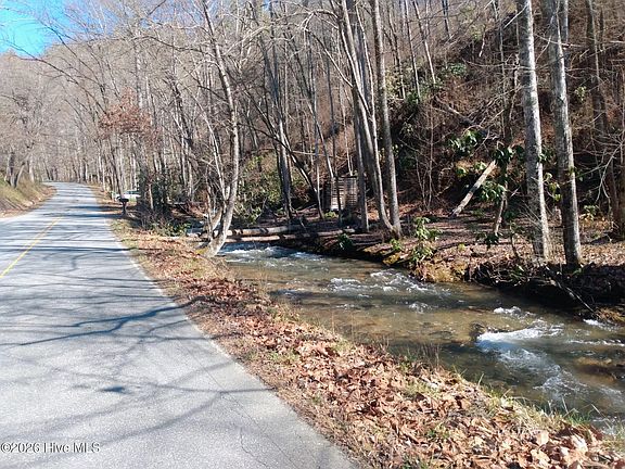 3rd image of 1412 Dicks Creek Road