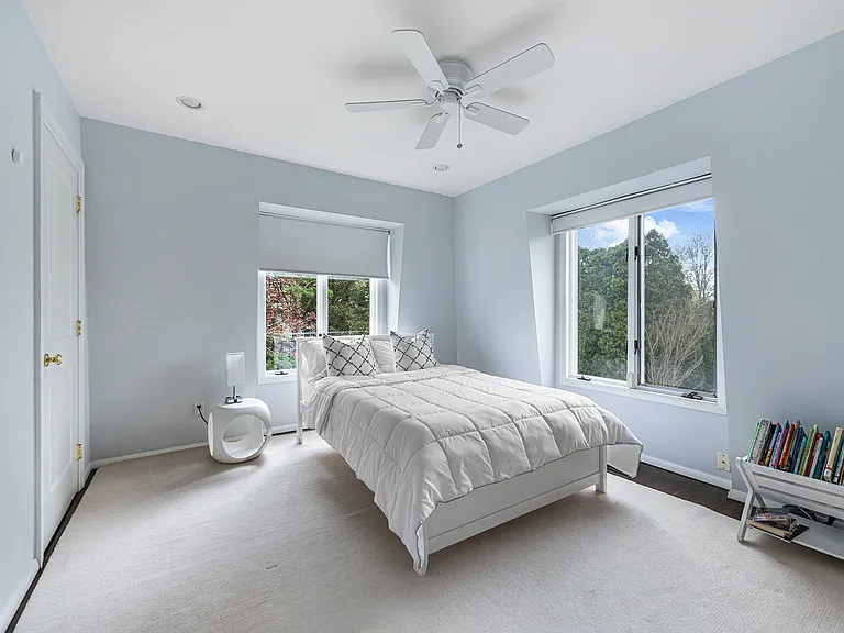 9 Fox Hollow Ln — Photo 17