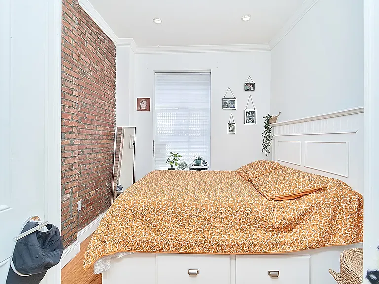 325 E 83rd St #1BB — Photo 5