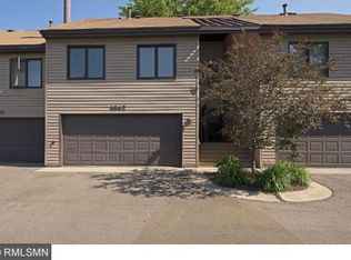 1642 Cope Ave E, Maplewood, MN 55109