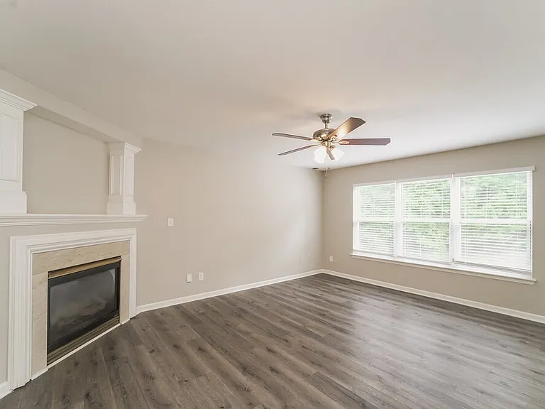 316 Wrayhill Dr — Photo 5