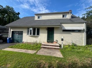 1580 Vauxhall Rd, Union, NJ 07083