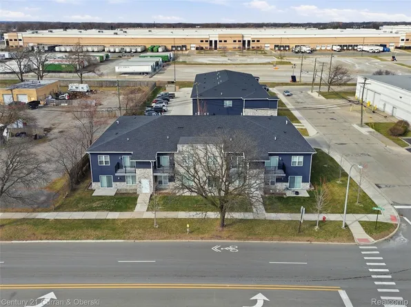 1241 E Woodward Heights Blvd, Hazel Park, MI 48030