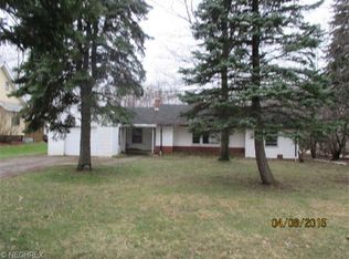 1081 W Wallings Rd, Broadview Heights, OH 44147