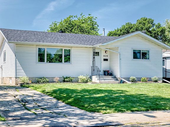 2nd image of 1028 Mony Penny Cres
