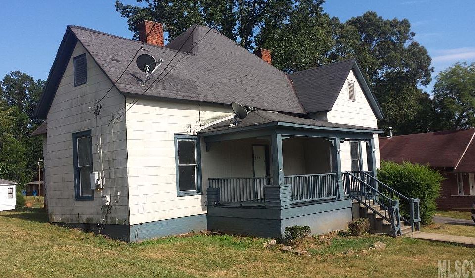 1st image of 239 1st St SE
