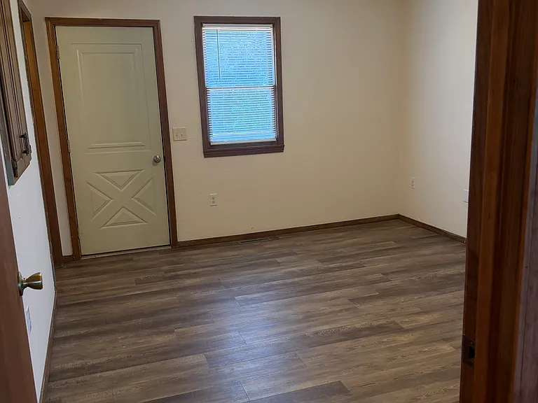 1315 Rockhill Cir — Photo 10