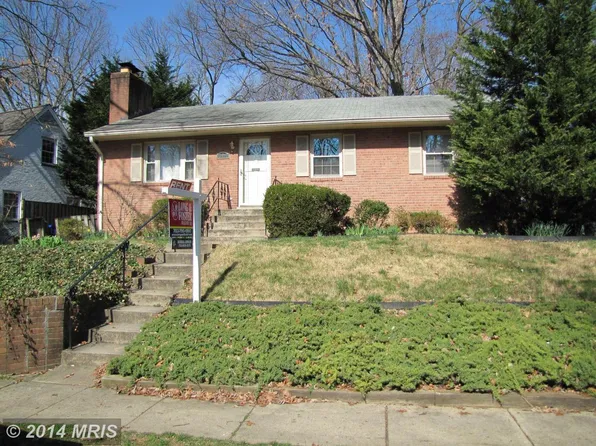 606 S Woodstock St, Arlington, VA 22204