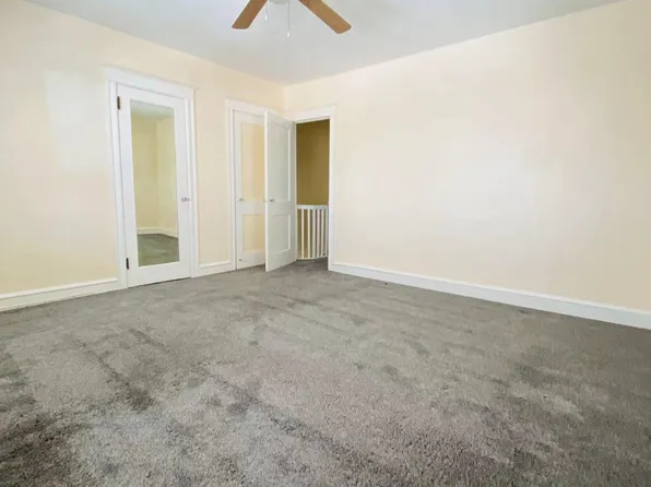 4010 Vista St, Philadelphia, PA 19136