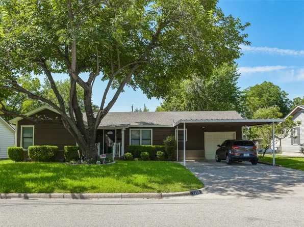 5128 Stephanie Dr, Fort Worth, TX 76117