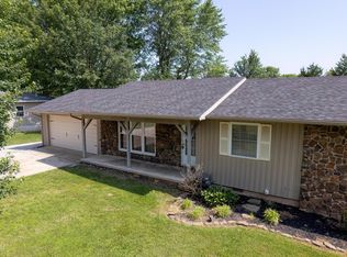 411 Schulz Ave, Monett, MO 65708