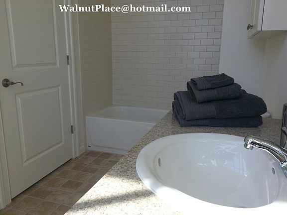 4th image of 320 Walnut St APT 211