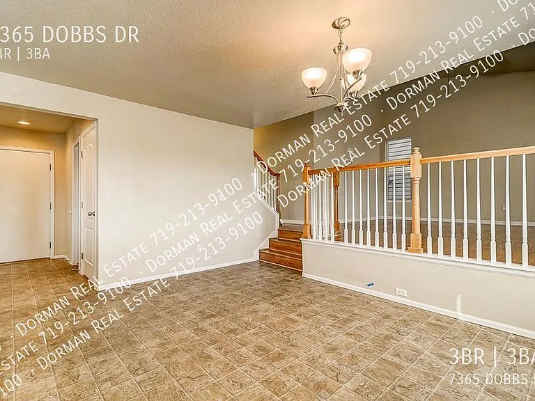 7365 Dobbs Dr — Photo 15