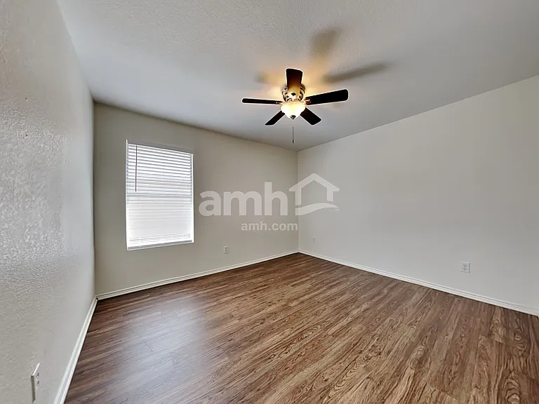 5533 Parkview Hills Ln — Photo 20