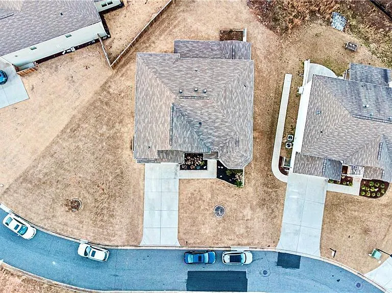 7835 Brewton Creek Dr — Photo 55